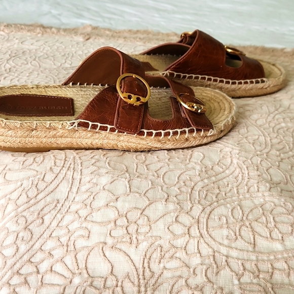 Tory Burcch Brown Leather Sandals with Gold Buckles - Picture 5 of 6